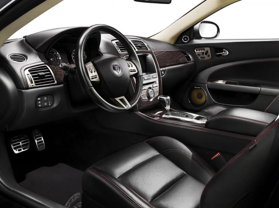  Jaguar XKR Portfolio 2009 года  (фото 12 из 14)